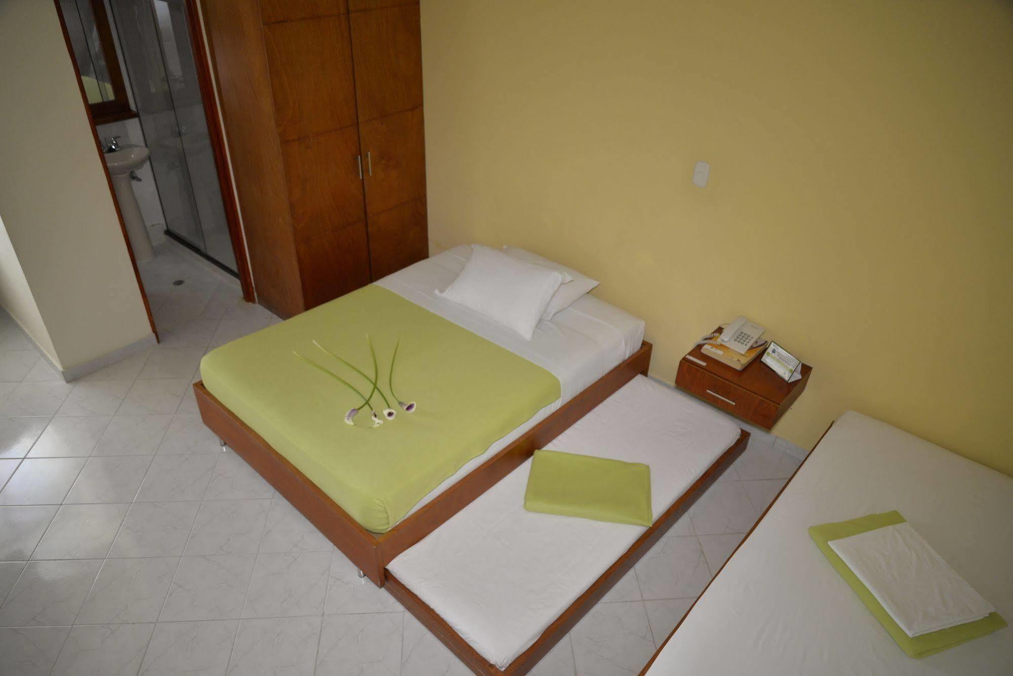 Casa Portico Otel Medellín Dış mekan fotoğraf
