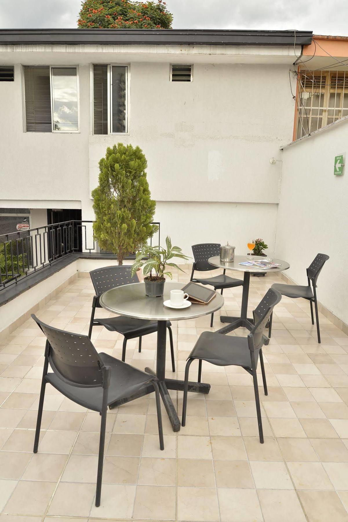 Casa Portico Otel Medellín Dış mekan fotoğraf